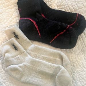 Two pair smartwool socks